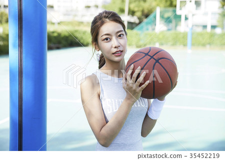 年輕女子,體育,籃球 年輕女子,體育,籃球 35452219