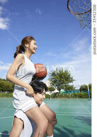 年輕男子，年輕女子，籃球，體育 35452306