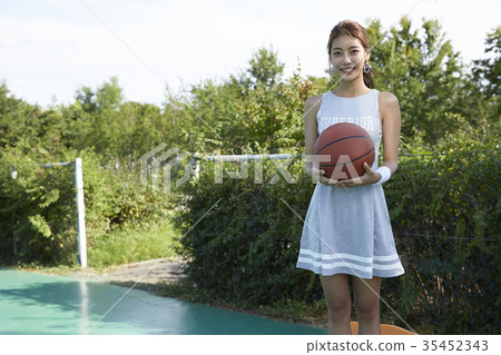 Young woman, sports, basketball 35452343