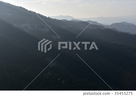 Amazing views of India The beautiful city of Shimla and the mountains of the Himalayas 35453275