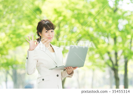Business image (personal computer outdoor) Business image (personal computer outdoor) 35455314