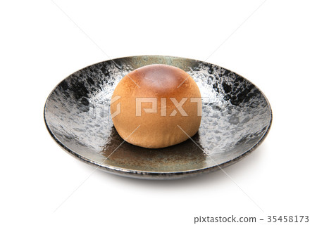 Chestnut 35458173
