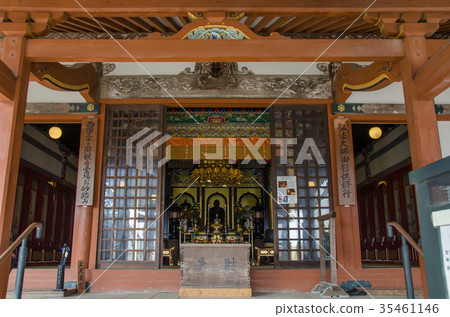 位於西部第33區的大學道,第24個標籤站,中山寺 位於西部第33區的大學道,第24個標籤站,中山寺 35461146