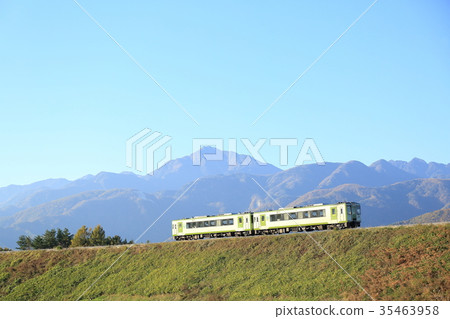 Late autumn Koumi Line 35463958