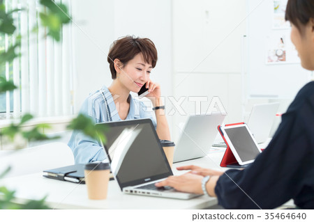 女商人，會議，創作者 35464640