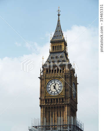 Big Ben (Westminster's Palace) Big Ben (Westminster's Palace) 35465331