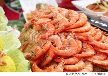 Shrimp fried rice in street food Shrimp fried rice in street food 35470001