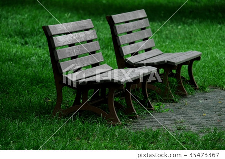 Park bench 35473367