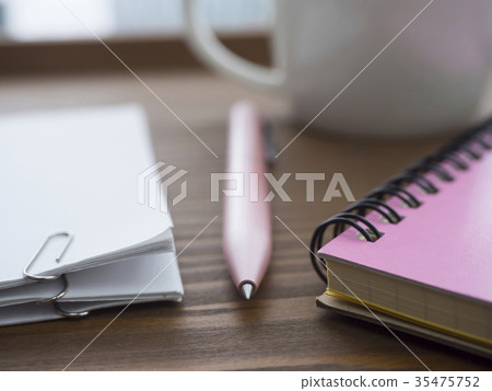 Business image, notebook, documents, cafe, woman 35475752