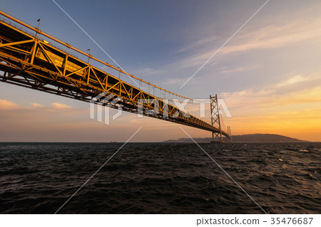 明石海峽大橋日落時分 35476687