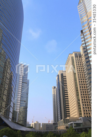 Urban scenery (Tokyo, Shinagawa, Konan Exit, early summer) 35485330