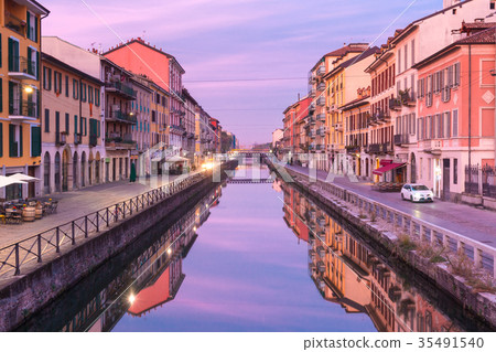 Naviglio Grande canal in Milan, Lombardia, Italy 35491540
