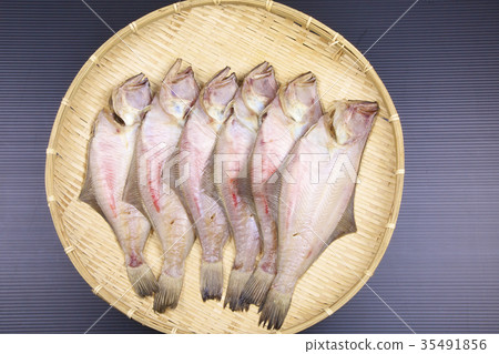 紅色比目魚乾食品成分 35491856