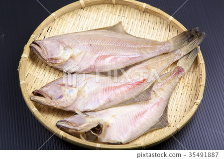 Red flounder dried food ingredients 35491887