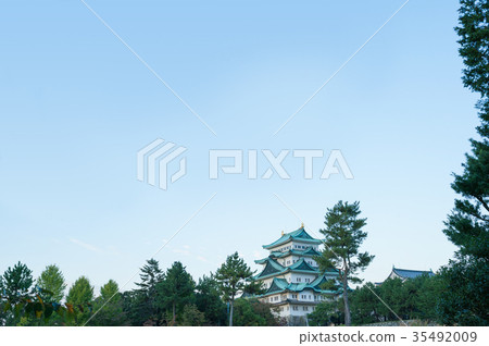 Nagoya Castle  35492009