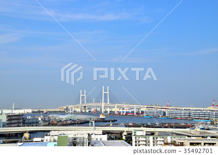 Yamashita pier and blue sky that Bay Bridge spans 35492701