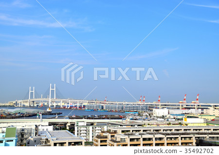 Yamashita pier and blue sky that Bay Bridge spans 35492702