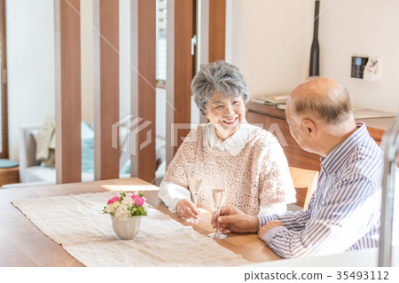 高級夫婦慶祝 高級夫婦慶祝 35493112