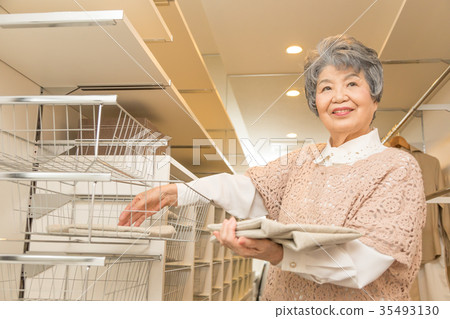 Senior lady walk-in closet 35493130