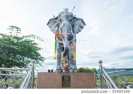Joss house Chaoluang Changpuak Tusk green 35495349