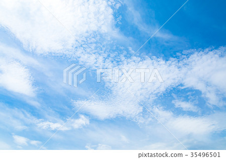 晚夏天空秋天天空雲彩拷貝空間寬拷貝空間普通天空標記 晚夏天空秋天天空雲彩拷貝空間寬拷貝空間普通天空標記 35496501