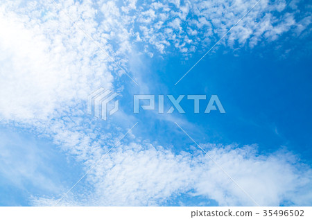 晚夏天空秋天天空雲彩拷貝空間寬拷貝空間普通天空標記 晚夏天空秋天天空雲彩拷貝空間寬拷貝空間普通天空標記 35496502