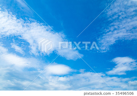 晚夏天空秋天天空雲彩拷貝空間寬拷貝空間普通天空標記 晚夏天空秋天天空雲彩拷貝空間寬拷貝空間普通天空標記 35496506