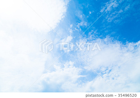 晚夏天空秋天天空雲彩拷貝空間寬拷貝空間普通天空標記 晚夏天空秋天天空雲彩拷貝空間寬拷貝空間普通天空標記 35496520
