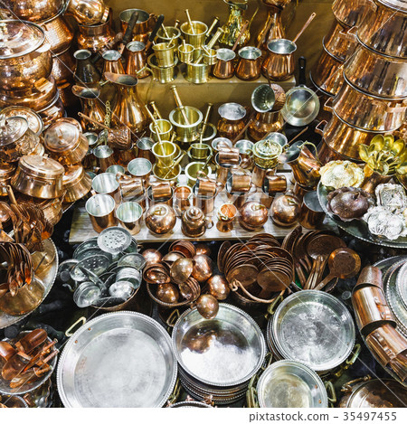 Traditional iranian market, metal souvenires, Iran 35497455