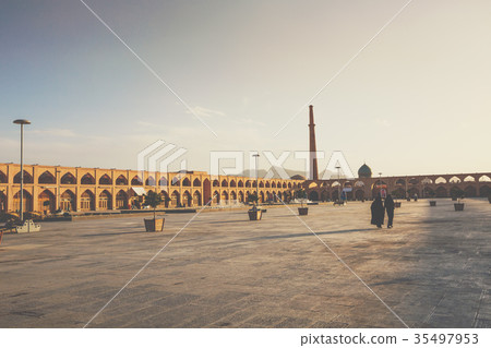 Sheikh Lotfollah Mosque at Naqhsh-e Jahan Square 35497953