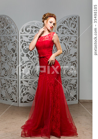 beautiful girl in wedding gown beautiful girl in wedding gown 35498105