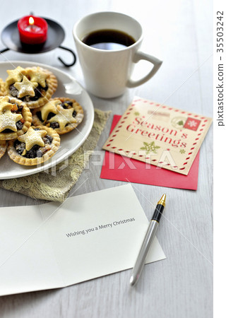 Christmas card with british Christmas sweets, mince pies 35503242