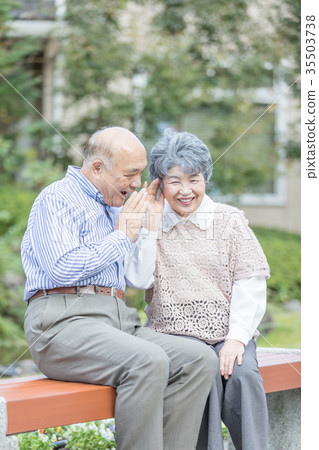 Senior couple Oshidori couple walk in the city Senior couple Oshidori couple walk in the city 35503738