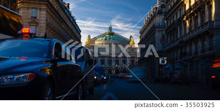 Traffic cars in front of Opera, Paris. 35503925