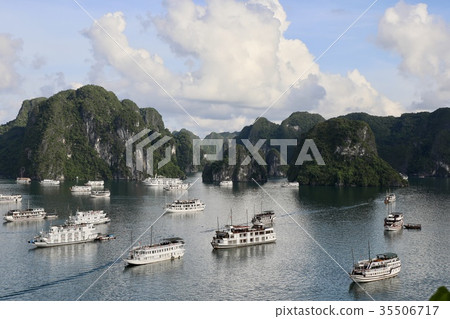 Halong Bay, Vietnam Halong Bay, Vietnam 35506717