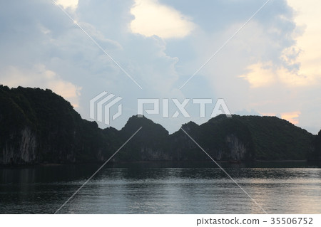 Halong Bay, Vietnam 35506752