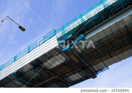 Under construction near Harumi Ohashi, Tokyo Metropolitan Expressway Harumi Line Bottom of bridge girder early November 2017 35508994