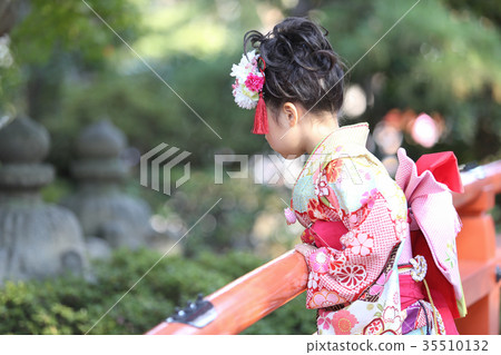 七點五十三歲(7歲女孩) 七點五十三歲(7歲女孩) 35510132