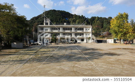 Elementary school to be consolidated at Asakura City Fukuoka Prefecture Matsusu Elementary School (photographed on November 8, 2017) Elementary school to be consolidated at Asakura City Fukuoka Prefecture Matsusu Elementary School (photographed on November 8, 2017) 35510504