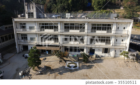 在朝倉市福岡縣松蘇小學鞏固的小學(2017年11月8日拍攝) 在朝倉市福岡縣松蘇小學鞏固的小學(2017年11月8日拍攝) 35510511