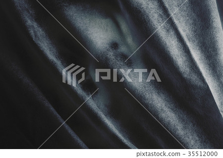 Ghost in the shadows. Ghost in the shadows. 35512000