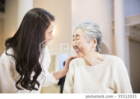 Hairdresser image 35512033