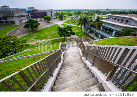 台灣台東大學圖書館Asia Taiwan Taitung University Library 35512880