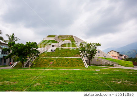 台灣台東大學圖書館Asia Taiwan Taitung University Library 35512886
