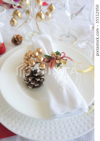 Christmas table coordination 35512950