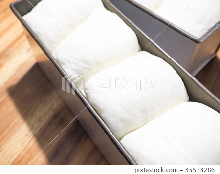 Toast bread Toast bread 35513286