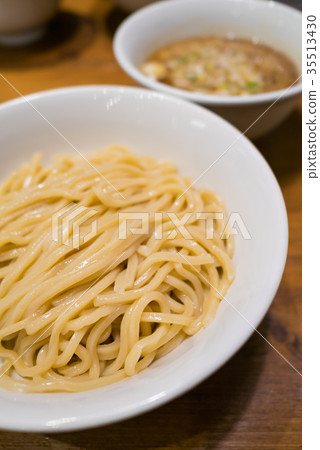 Rich seafood pork bone tsukemen Rich seafood pork bone tsukemen 35513430
