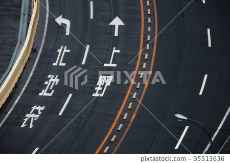 道路標記 35513636