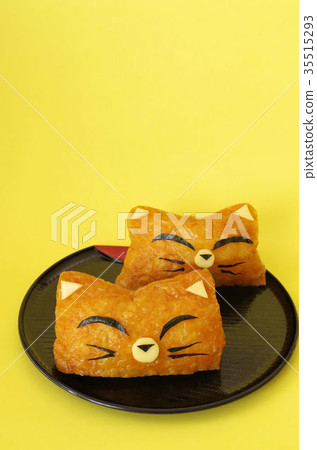 Inari sushi with fox 35515293
