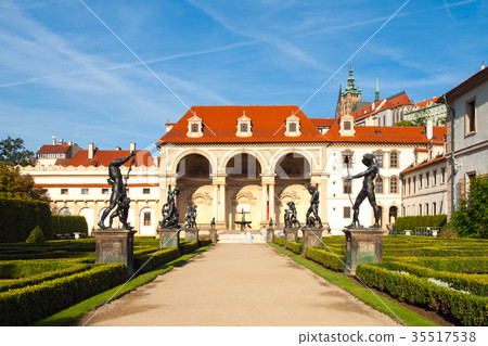 Wallenstein palace, the seat of Senate of Czech Wallenstein palace, the seat of Senate of Czech 35517538